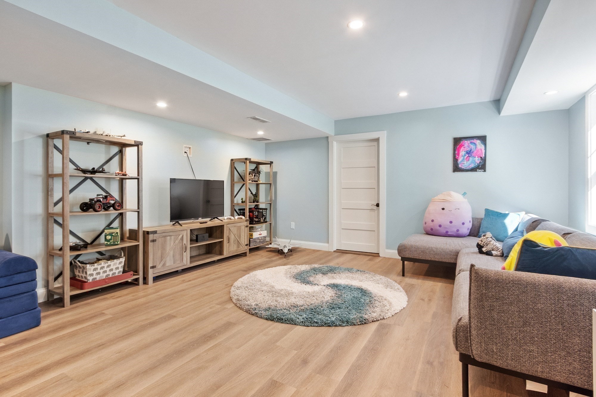 16 Birch Ln # 3