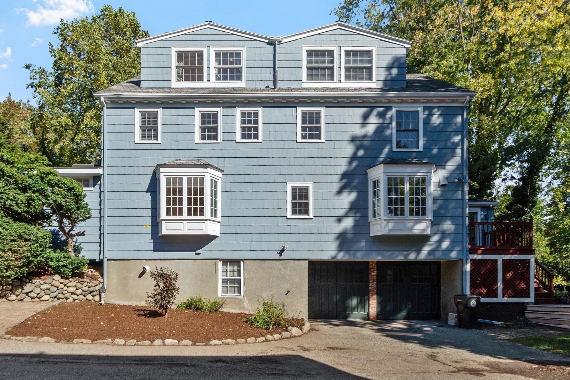 6 Prentiss Lane