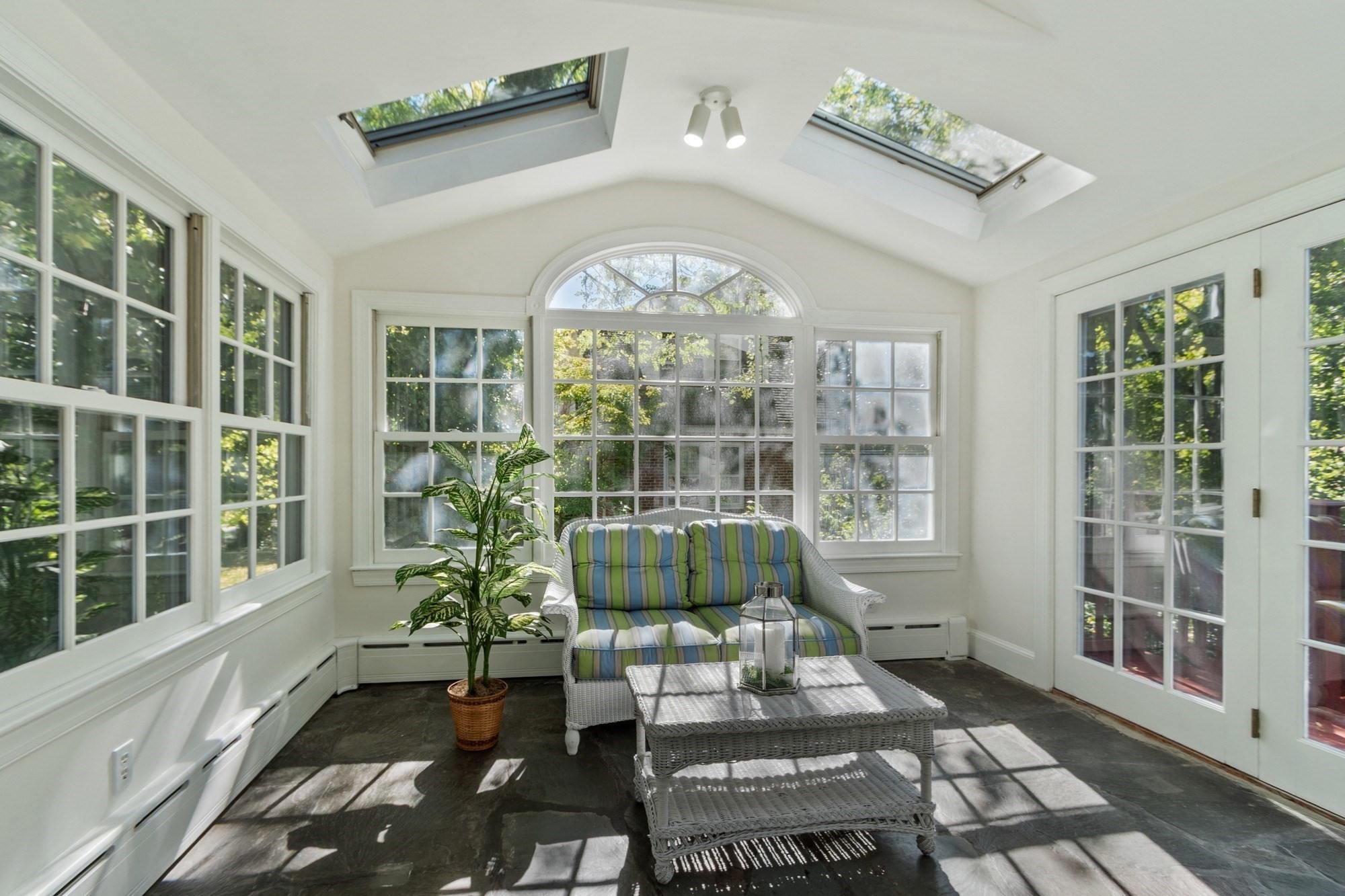 6 Prentiss Lane