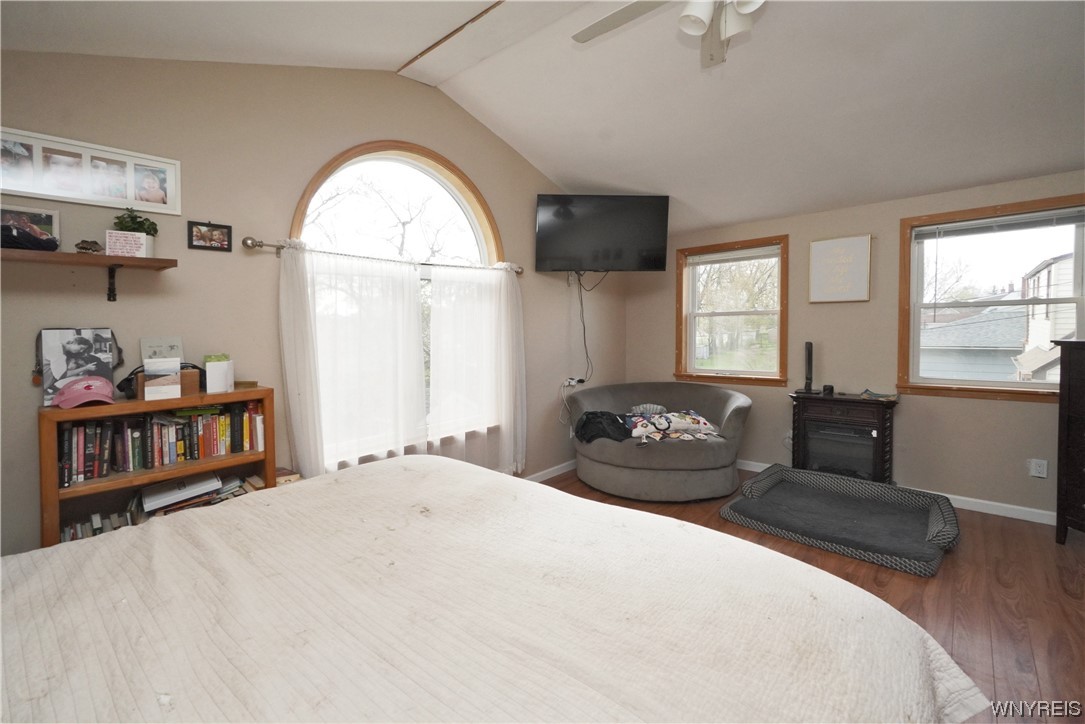 63 Yvonne Avenue