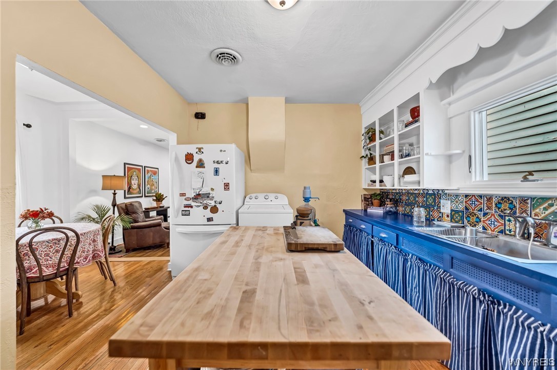 60 Ketchum Place