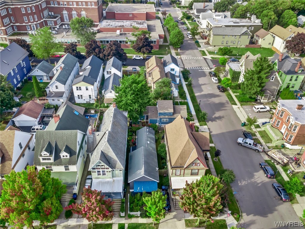 60 Ketchum Place