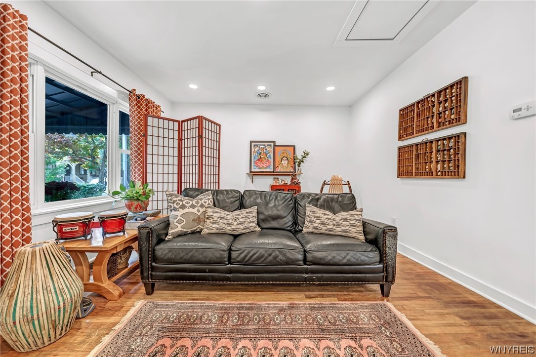 60 Ketchum Place
