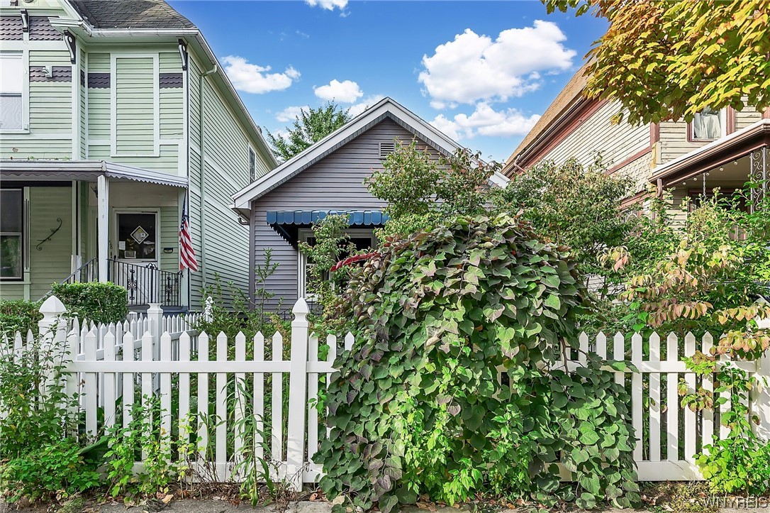 60 Ketchum Place