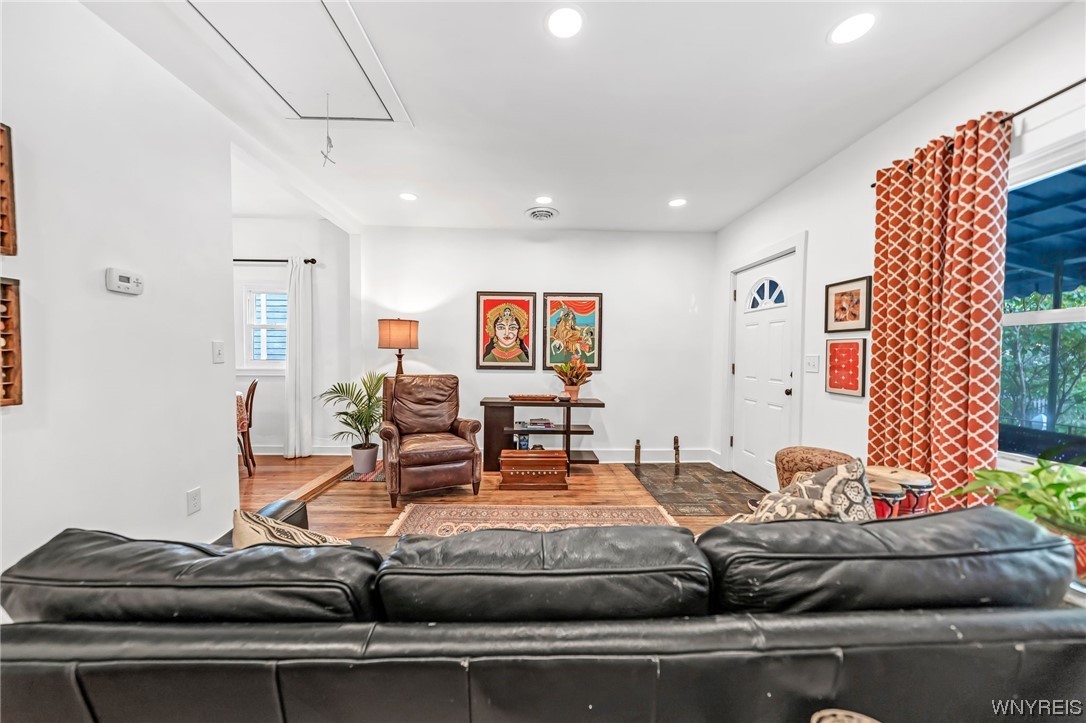 60 Ketchum Place