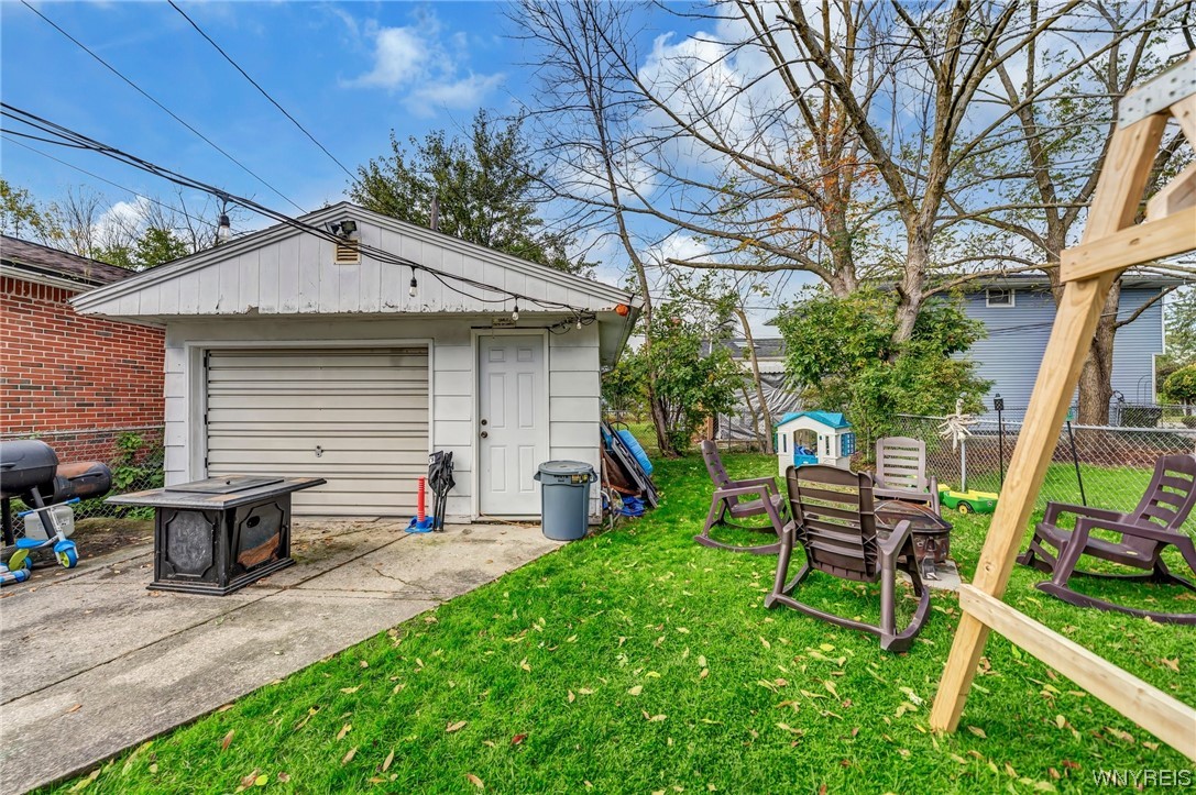 330 Hawthorne Avenue