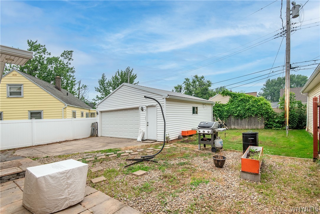 67 Nicholas Drive South