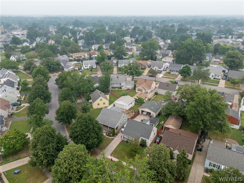 67 Nicholas Drive South