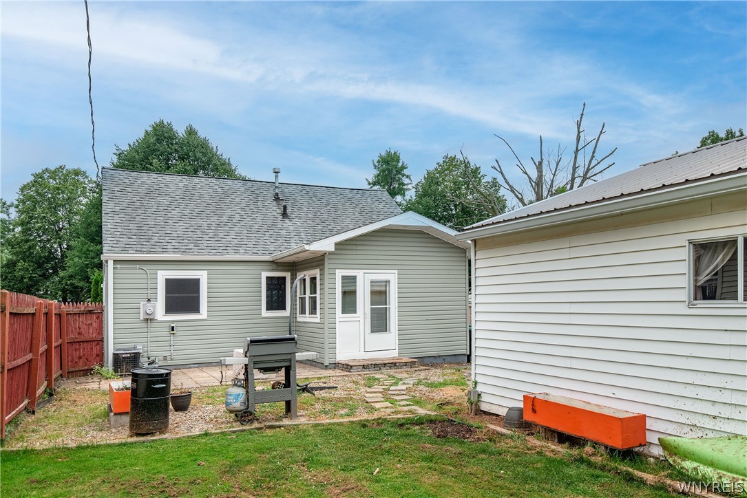 67 Nicholas Drive South