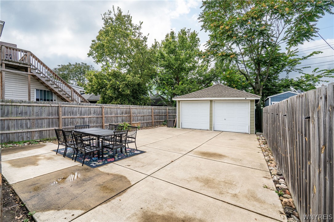 32 Red Jacket Parkway