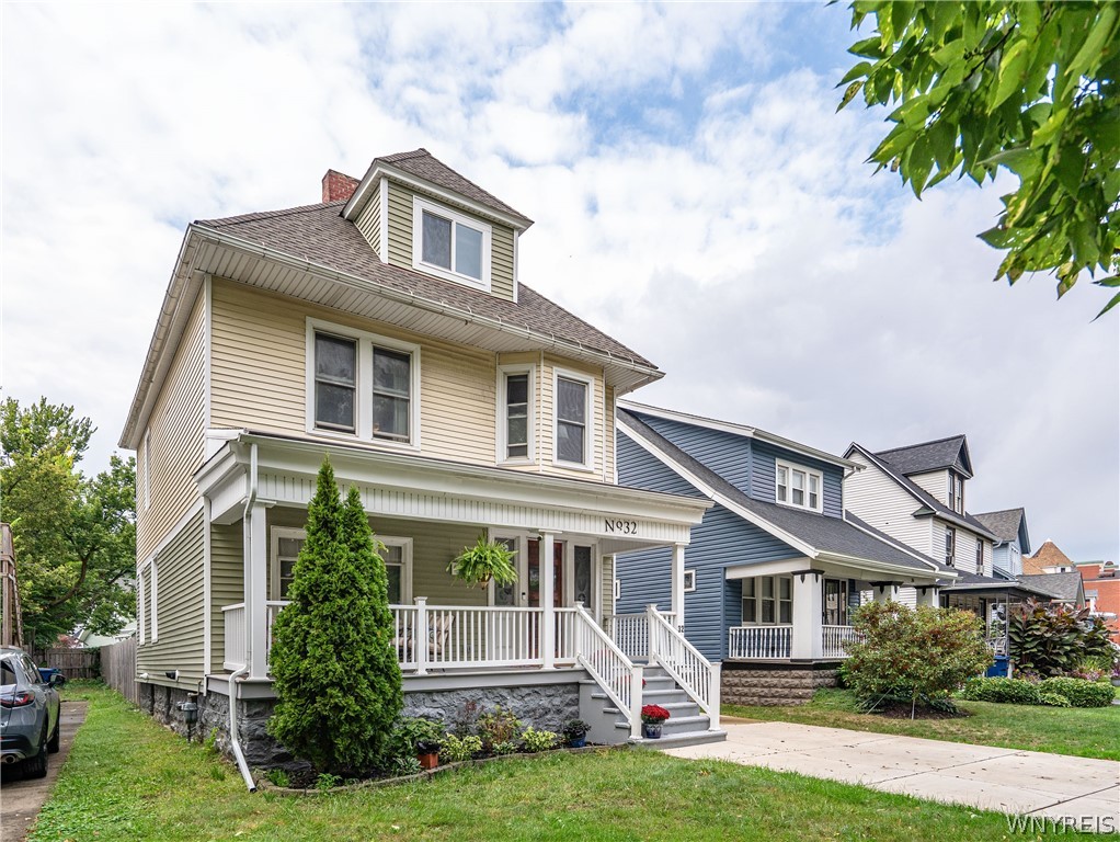 32 Red Jacket Parkway