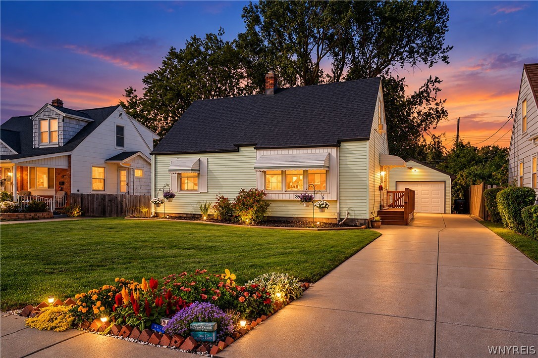 38 Old Colony Avenue