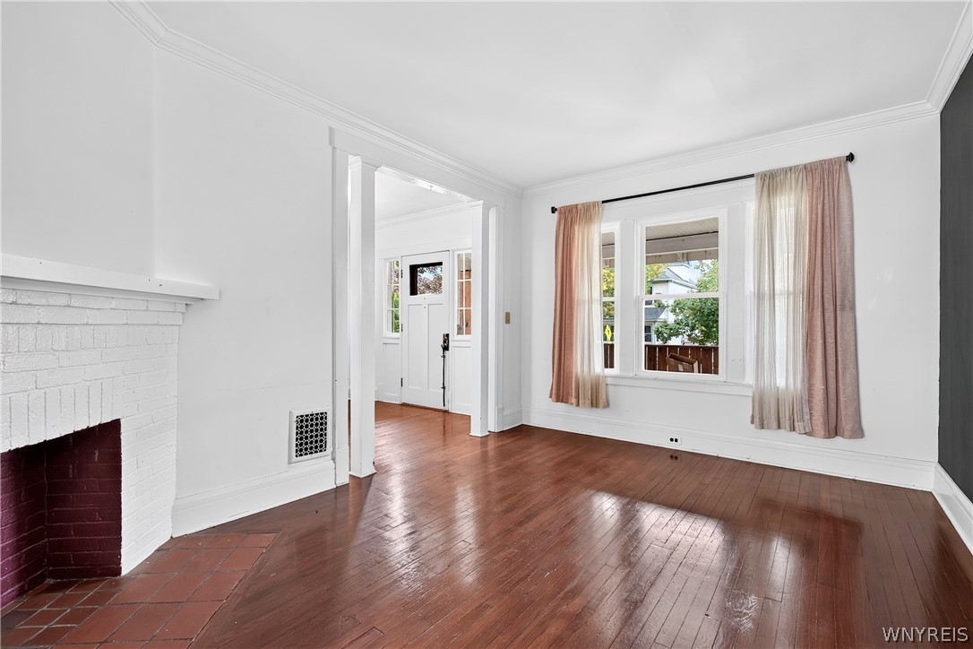 166 Woodside Avenue