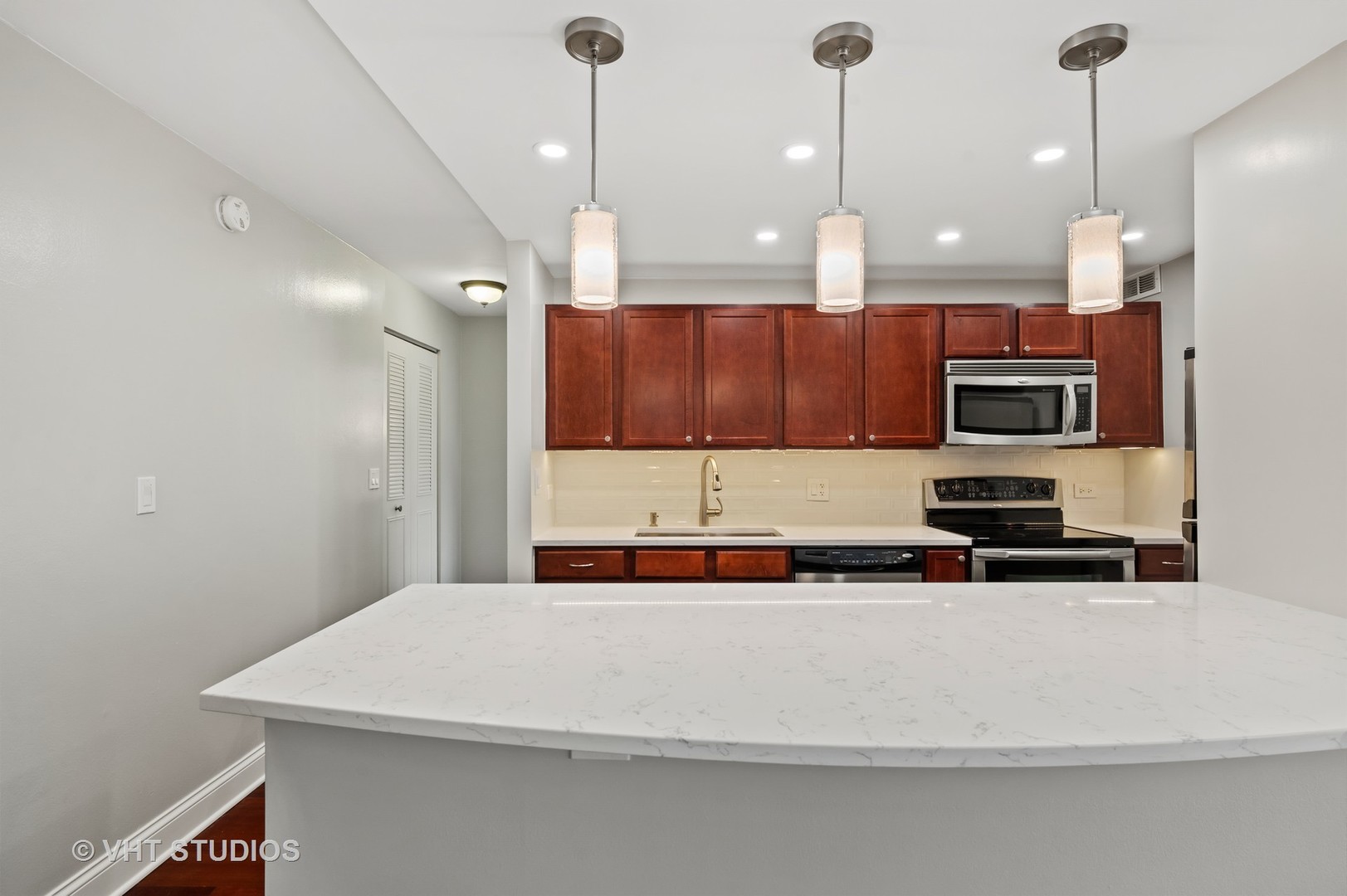 222 E Pearson Street Unit: 1604