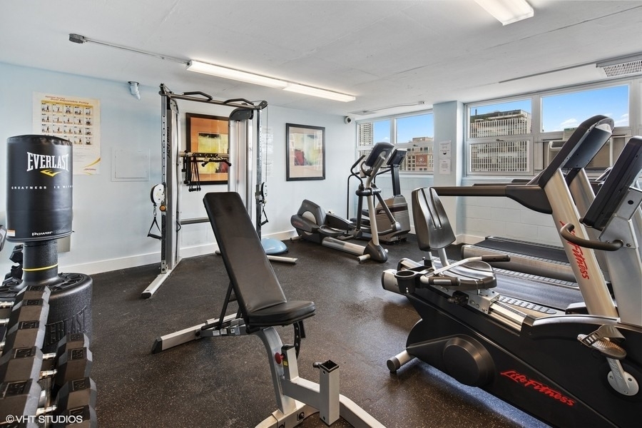 222 E Pearson Street Unit: 1604