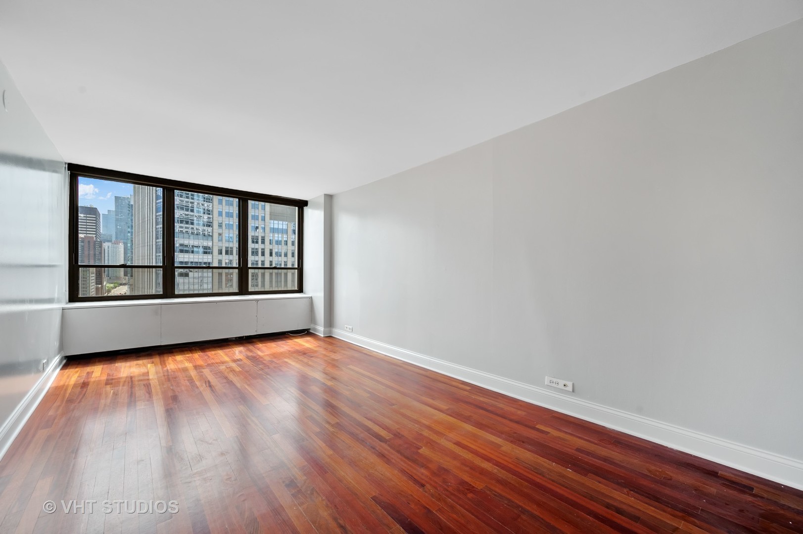 222 E Pearson Street Unit: 1604
