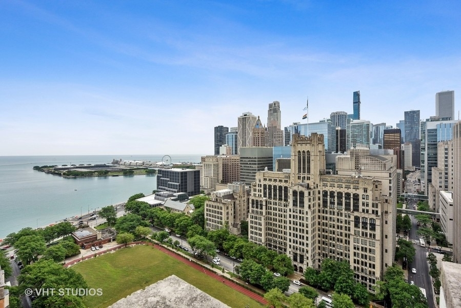 222 E Pearson Street Unit: 1604