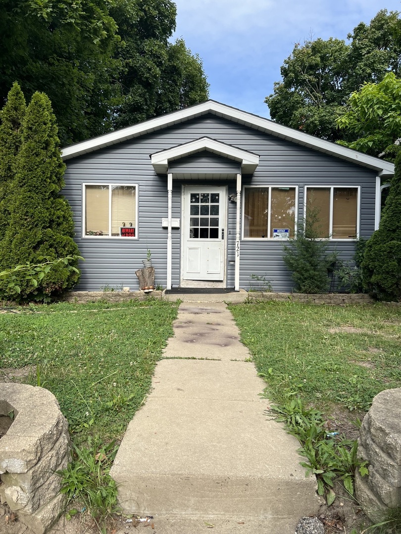 721 S Mcalister Avenue