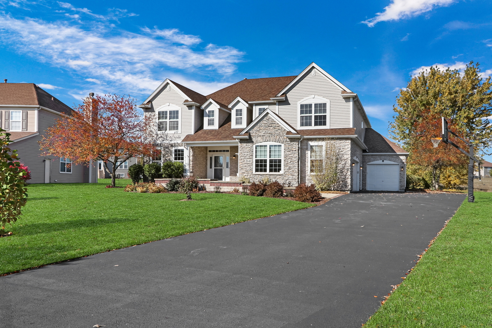 2641 Moutray Lane