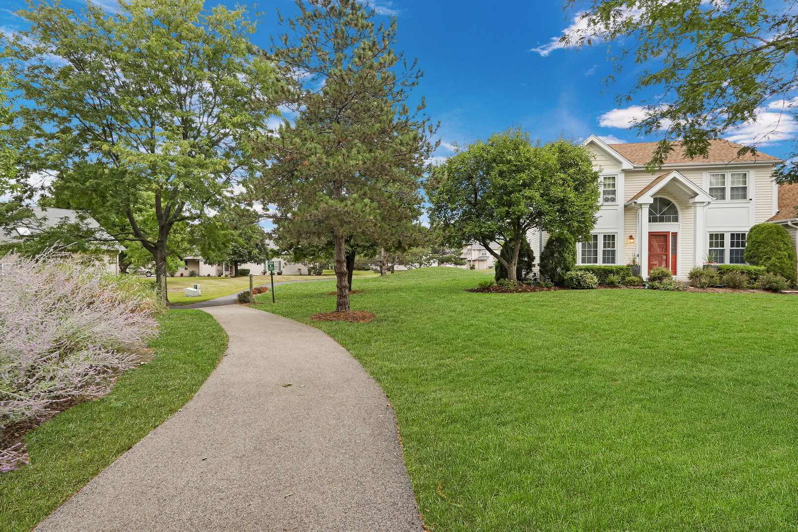 1499 Knottingham Drive