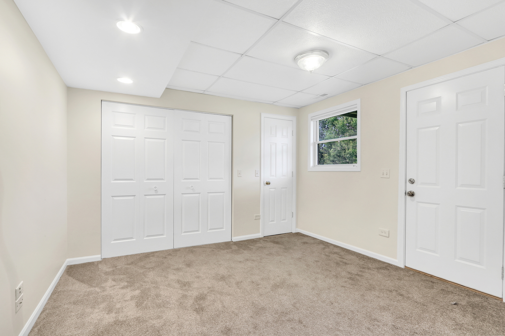 919 E Broadway Avenue