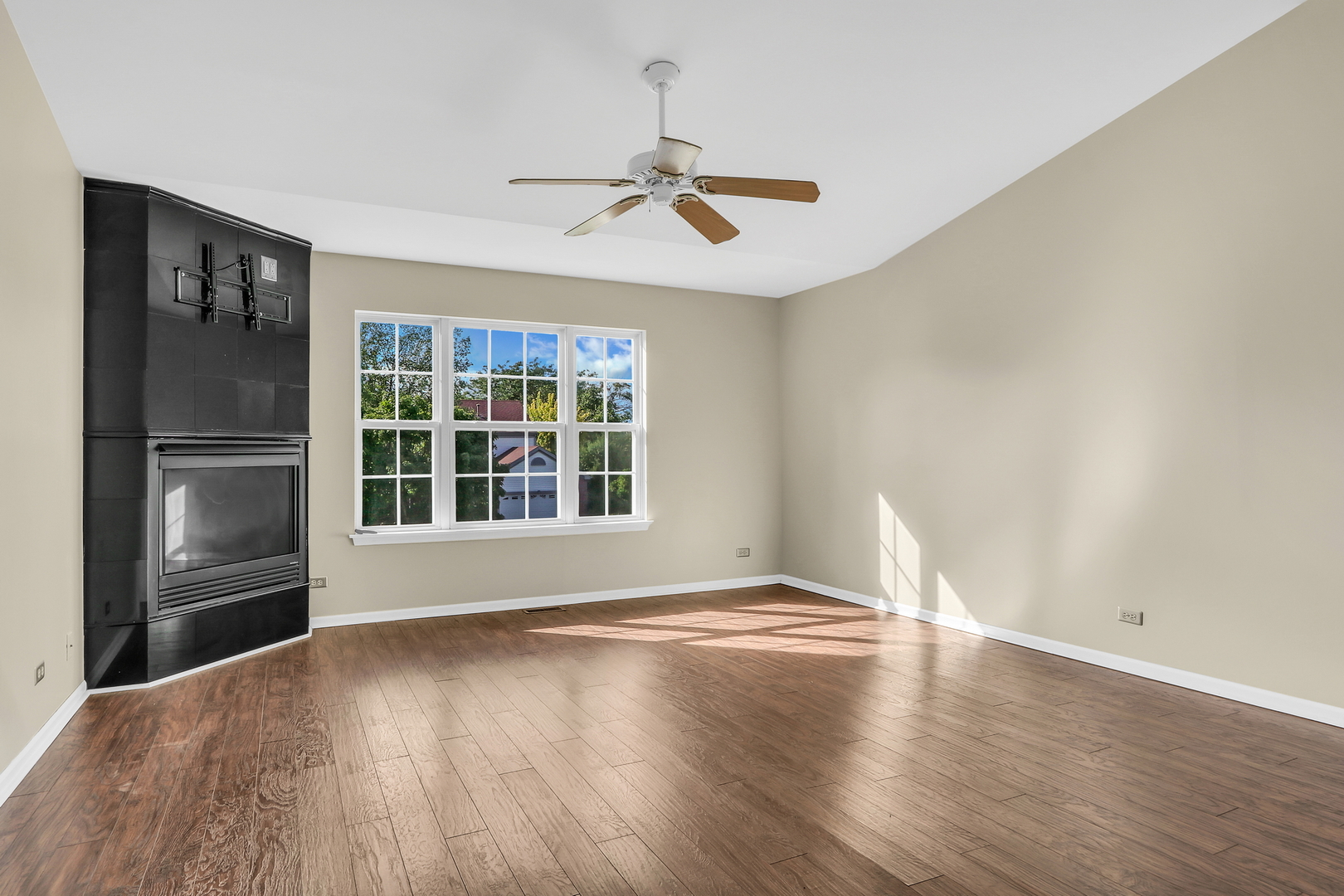 1157 Laurel Lane