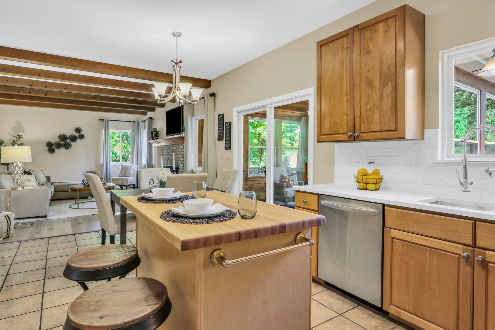 1157 Laurel Lane