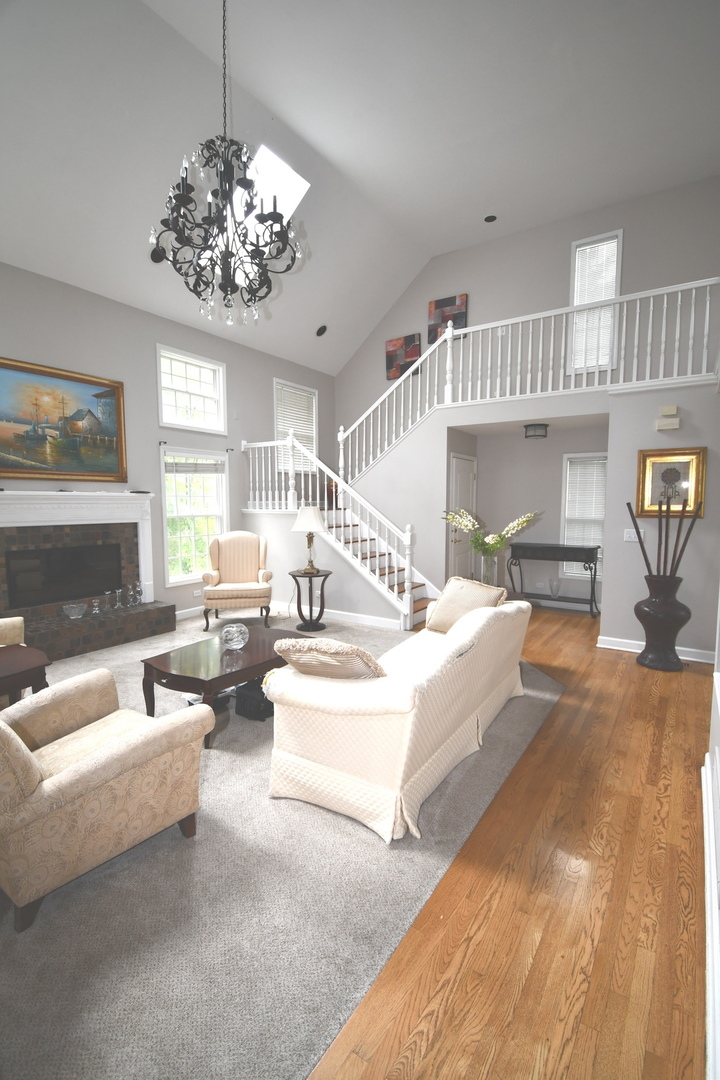 2174 Brookside Lane