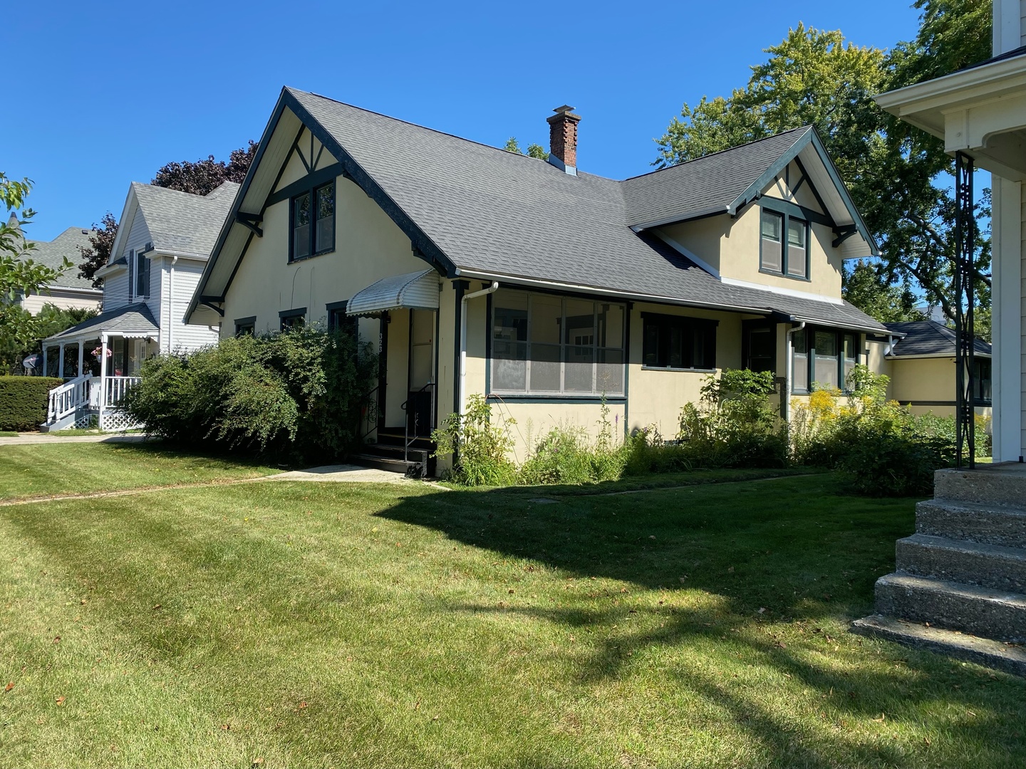 323 N West Street Unit: B