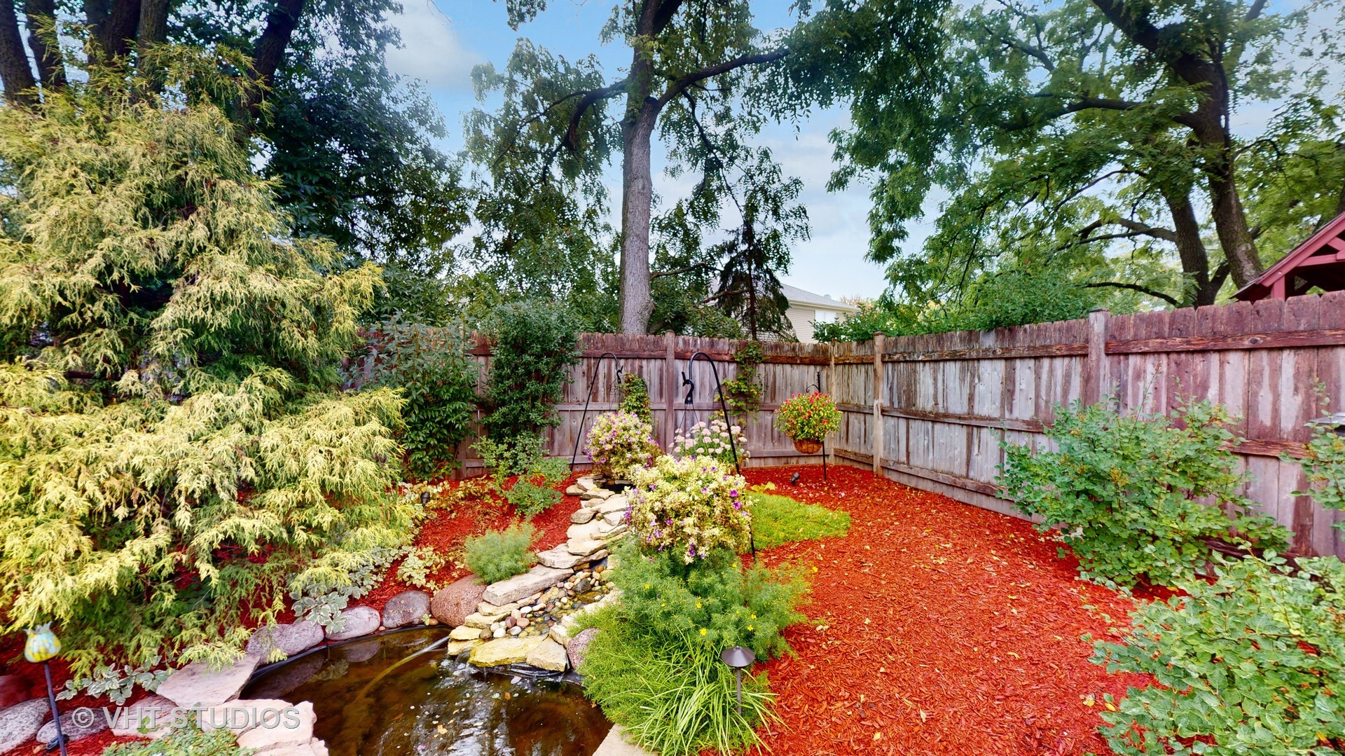 374 E Quaker Hollow Lane