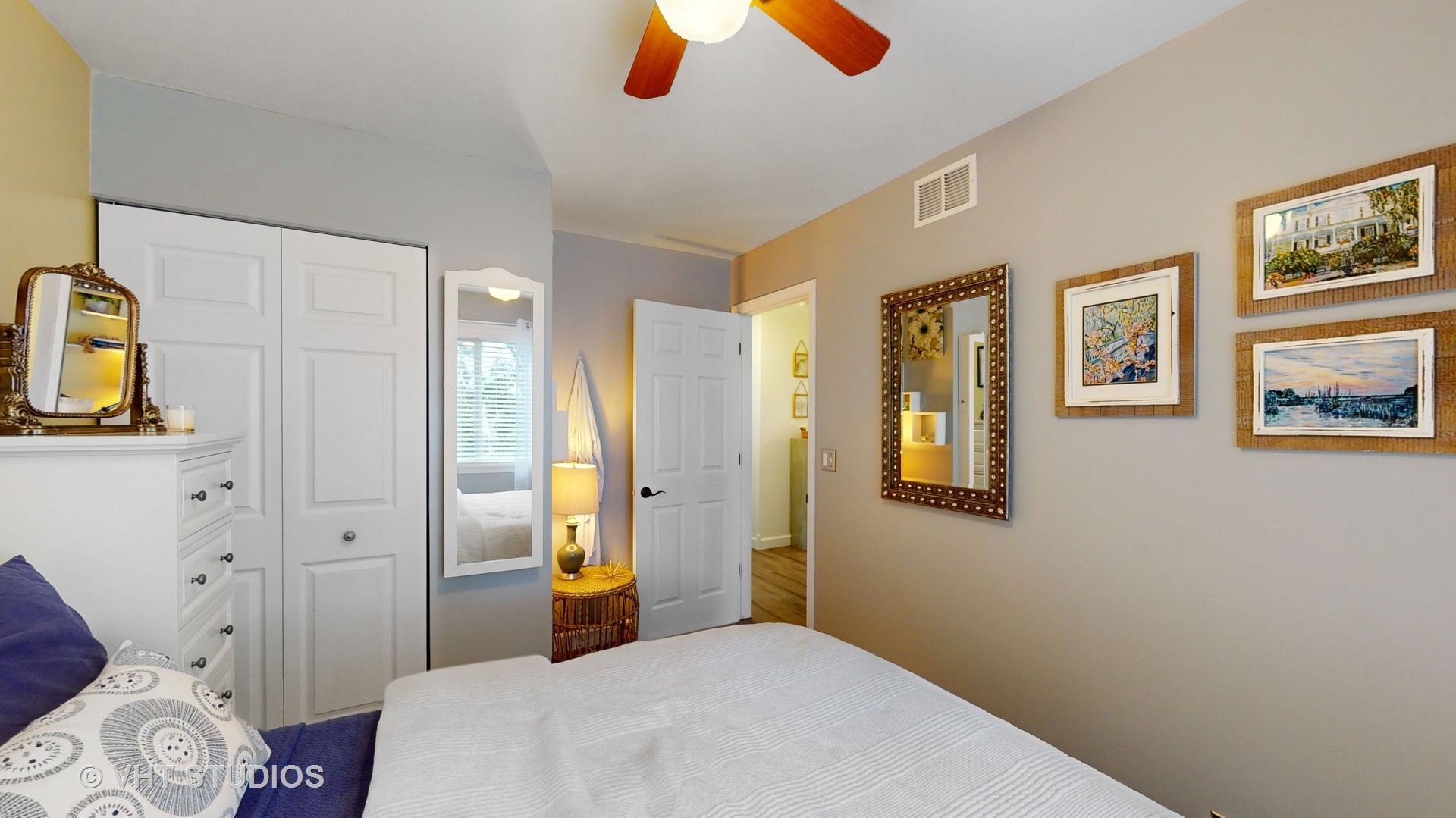 374 E Quaker Hollow Lane