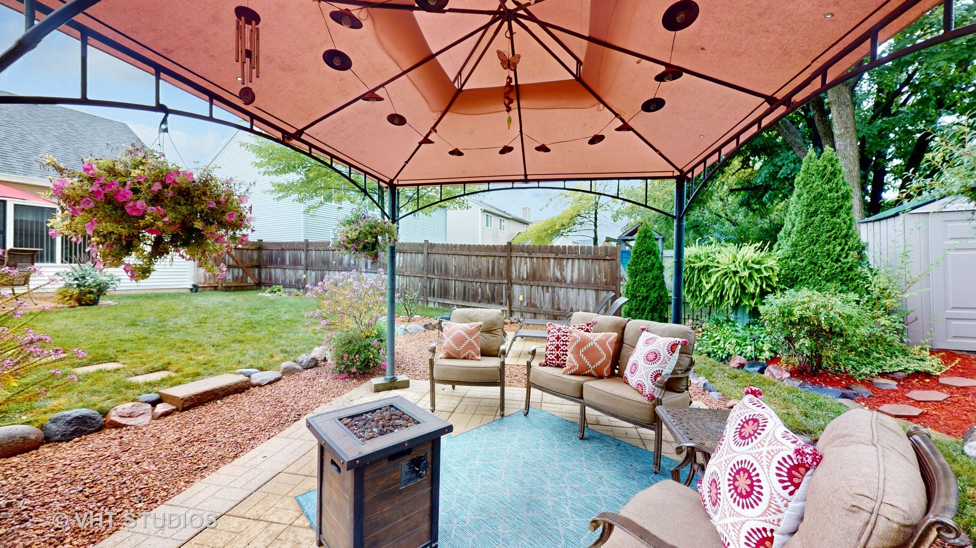 374 E Quaker Hollow Lane