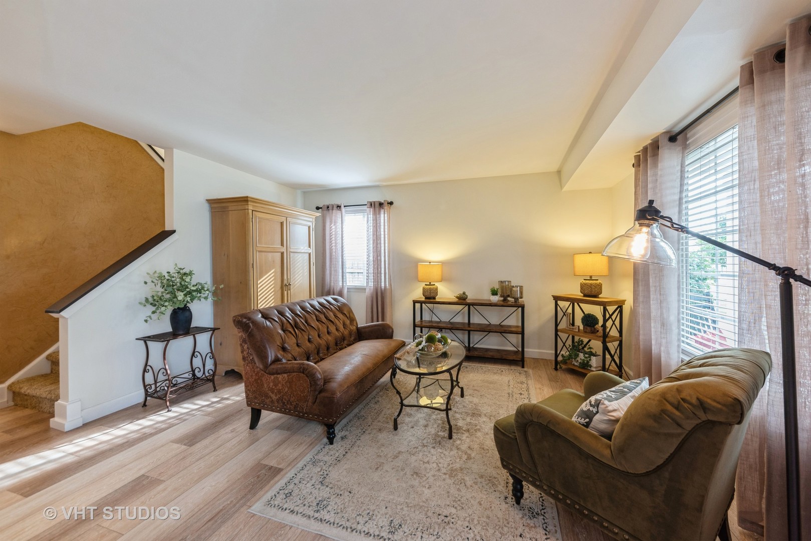 374 E Quaker Hollow Lane
