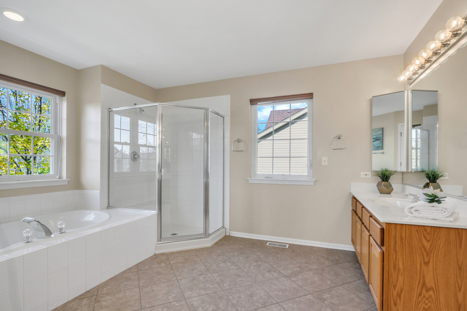 495 Old Walnut Circle