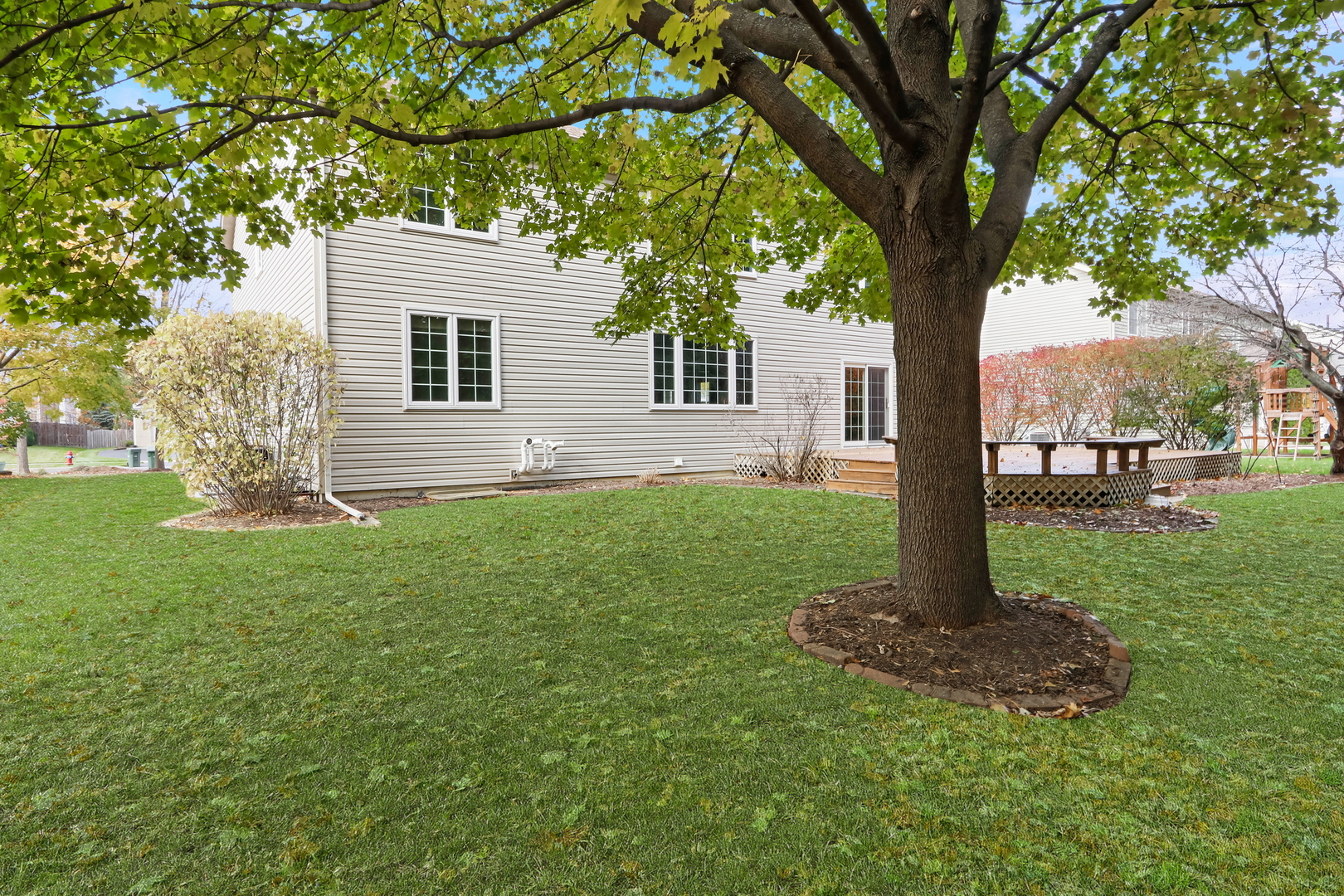 495 Old Walnut Circle