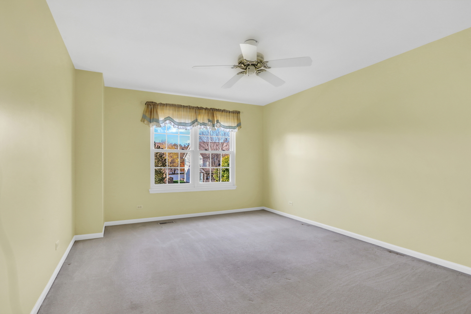 495 Old Walnut Circle
