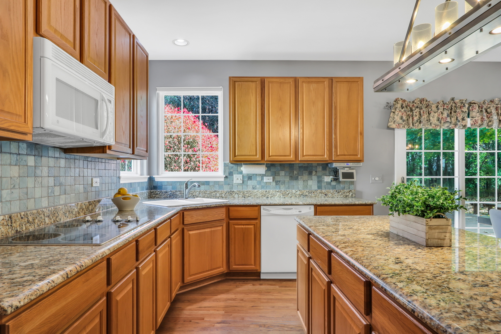 495 Old Walnut Circle