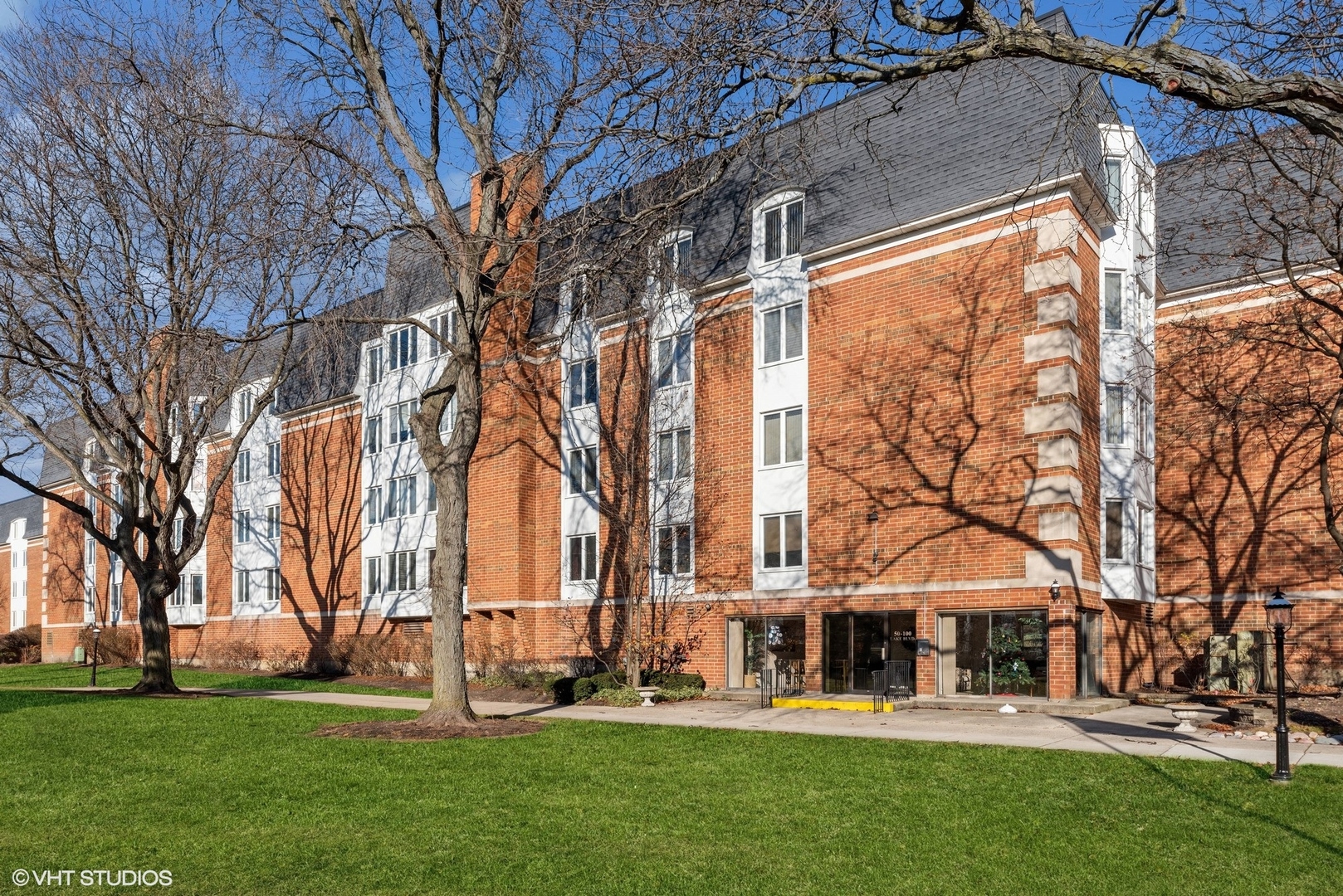 100 Lake Boulevard Unit: 638