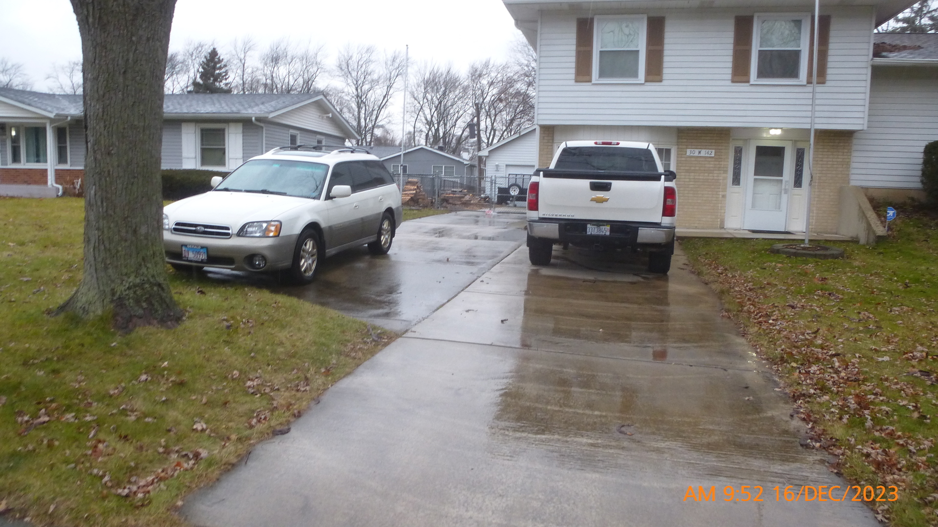 30W142 Claymore Lane