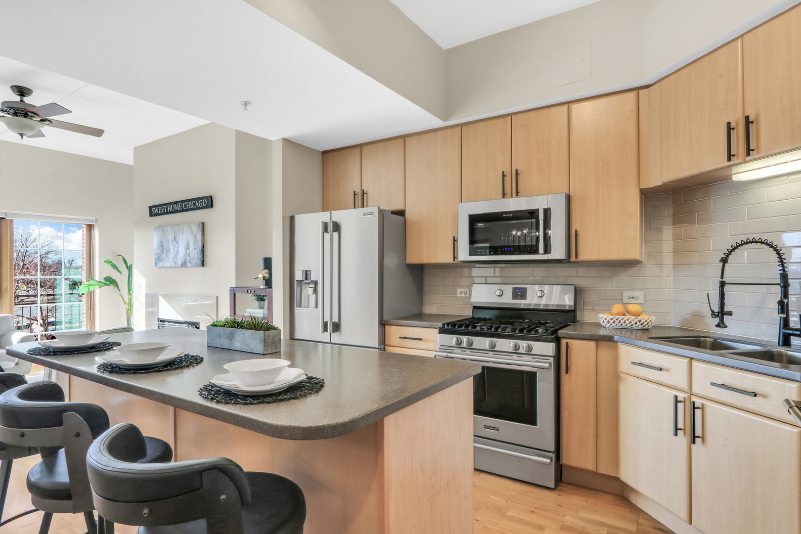 40 E Northwest Highway Unit: 217