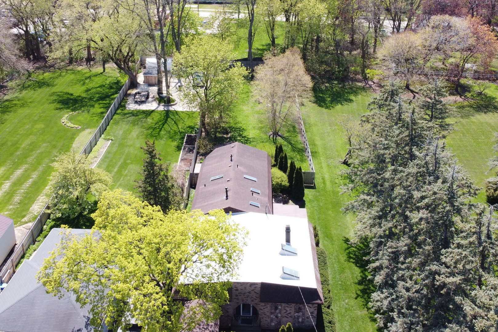 337 W Austin Avenue