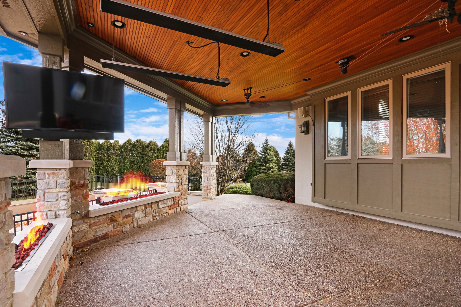 16126 Hill Grove Court