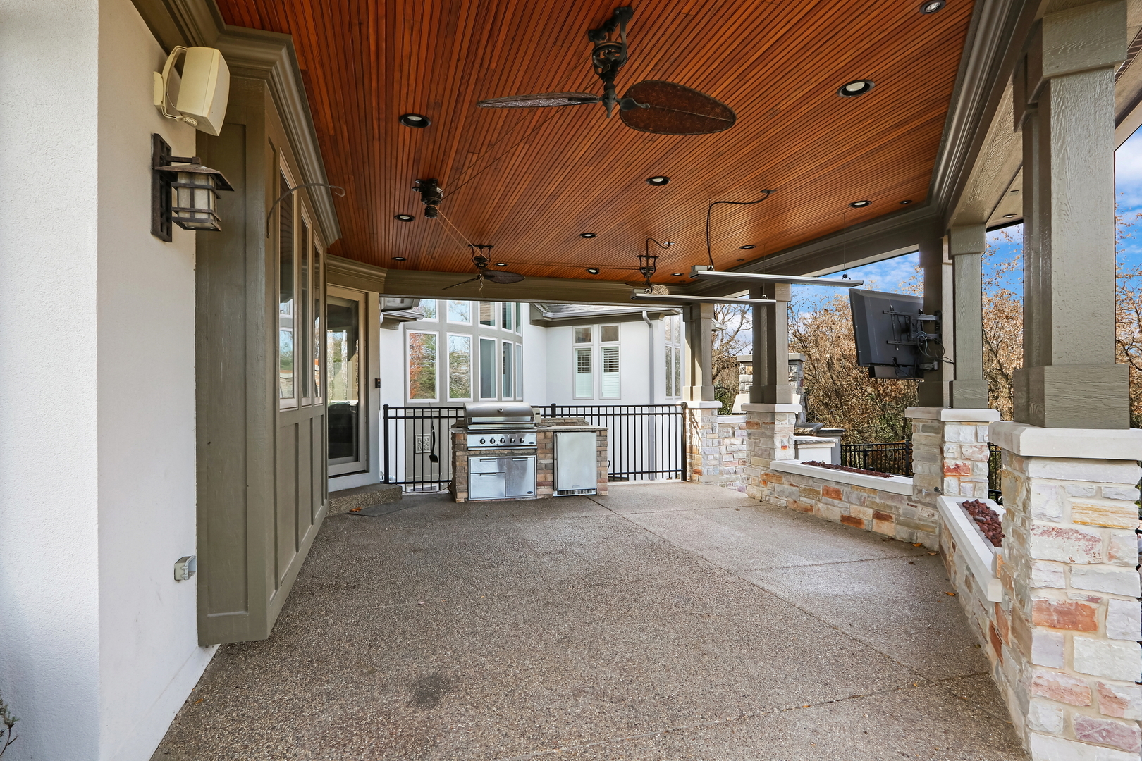16126 Hill Grove Court
