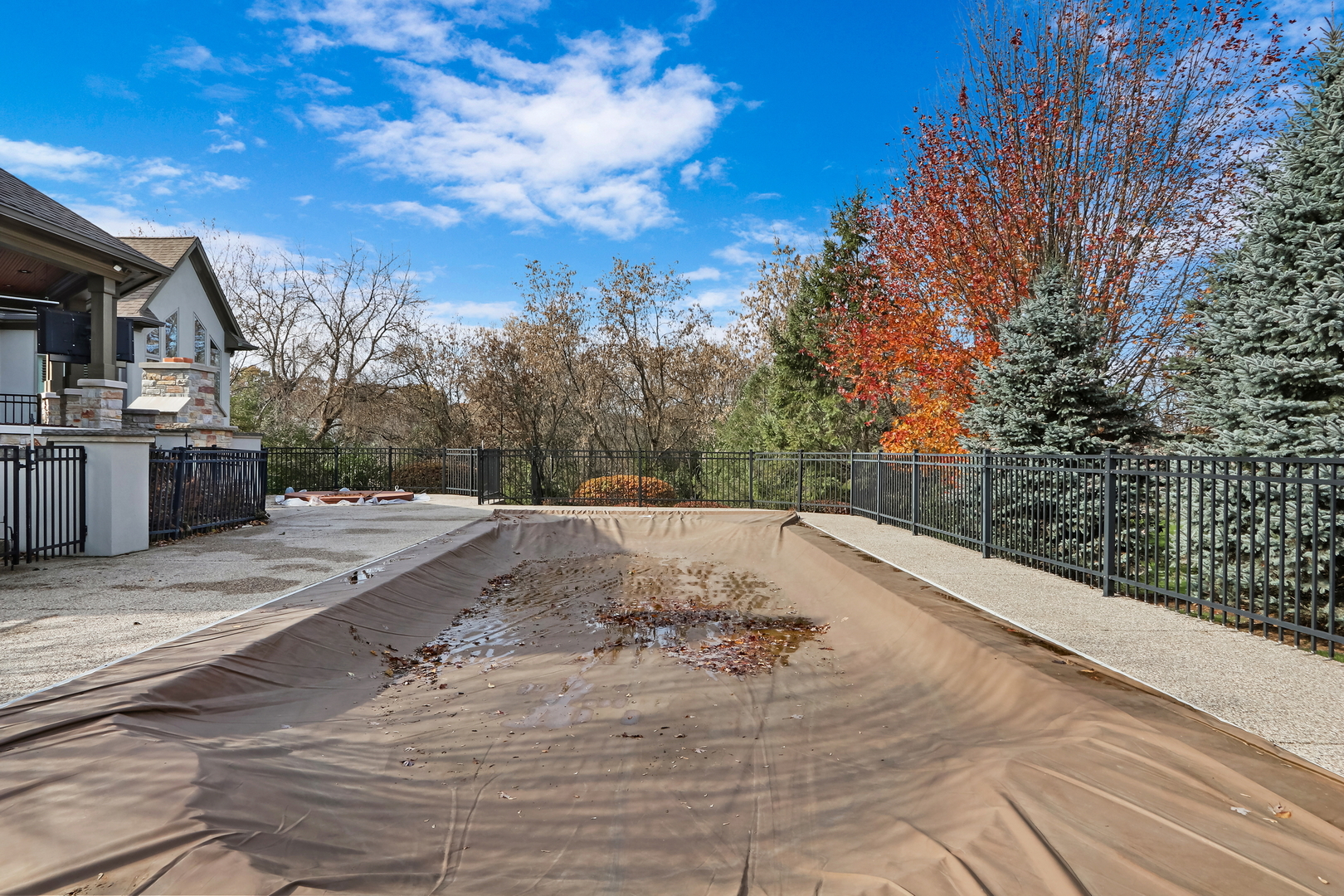 16126 Hill Grove Court