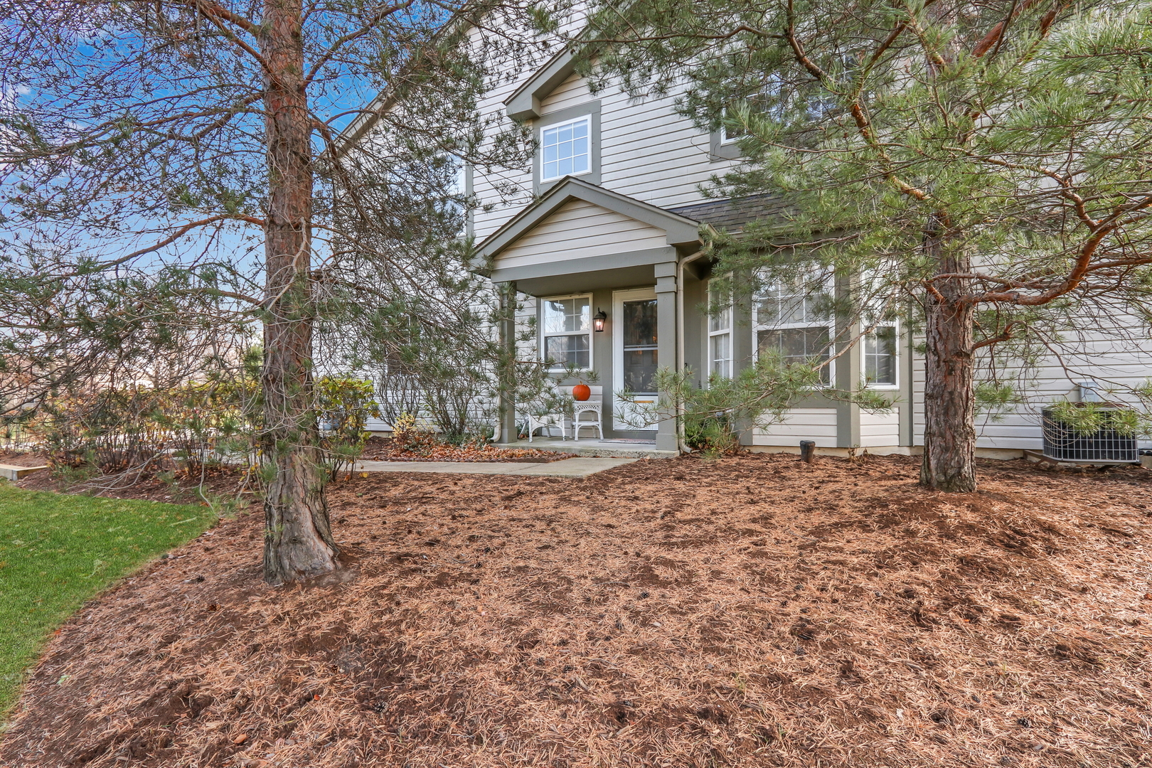 951 SUMAC Court Unit: 951
