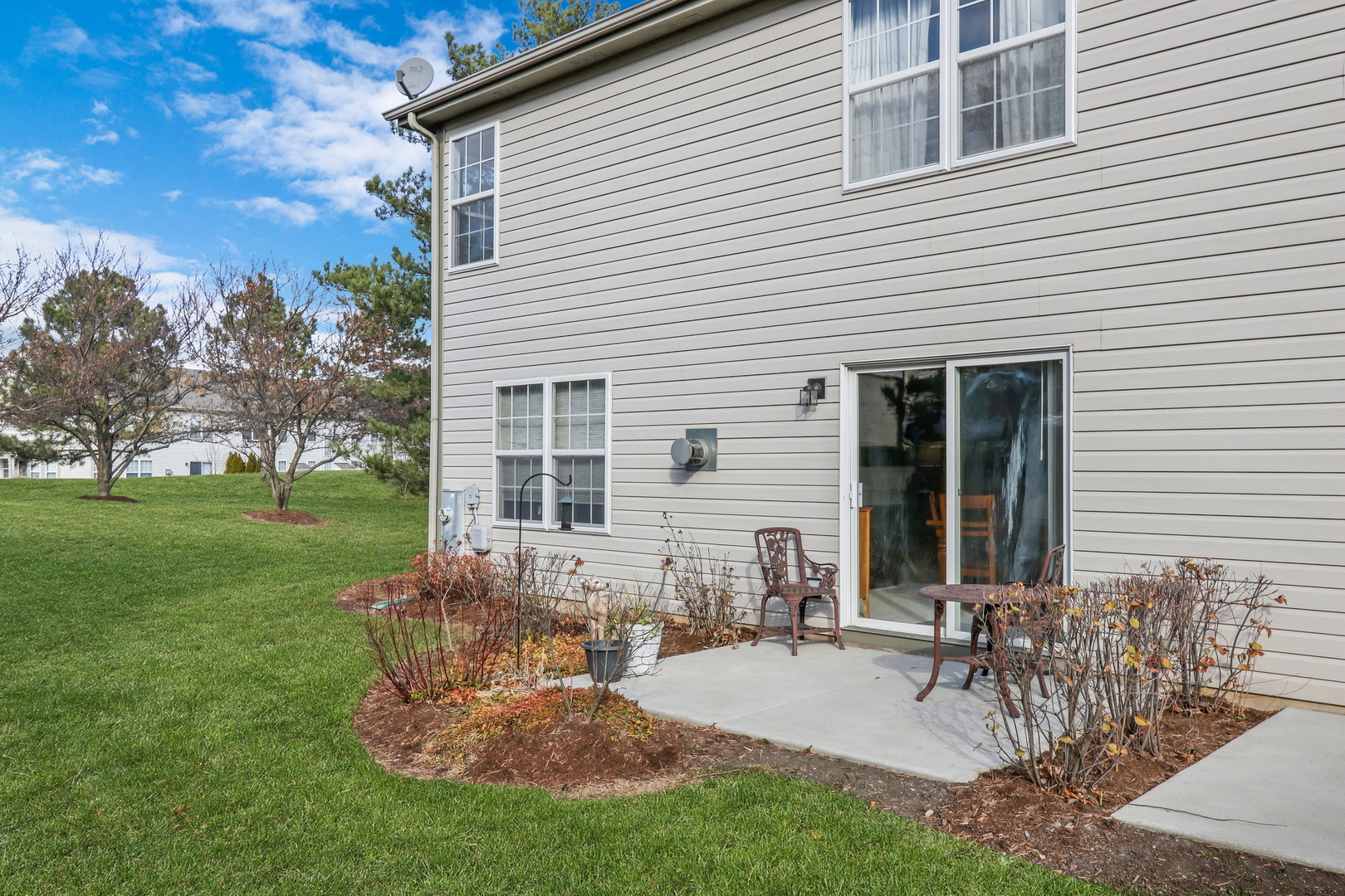 951 SUMAC Court Unit: 951