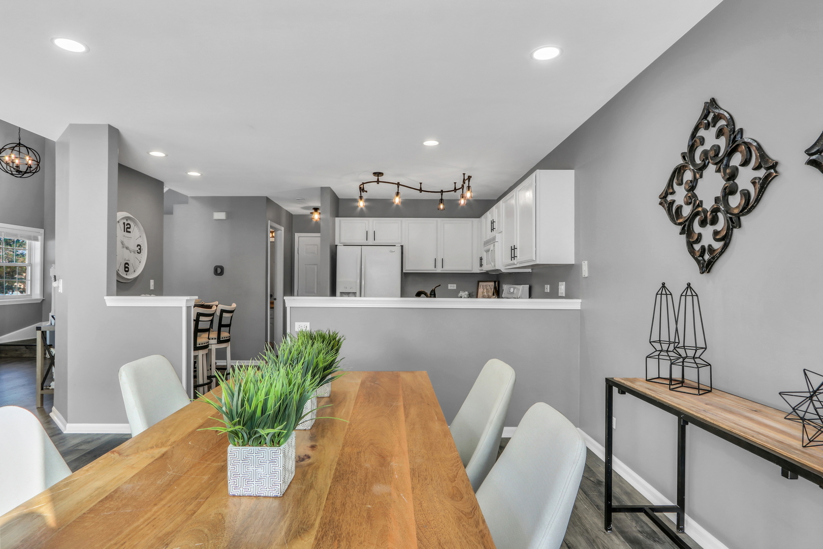 951 SUMAC Court Unit: 951