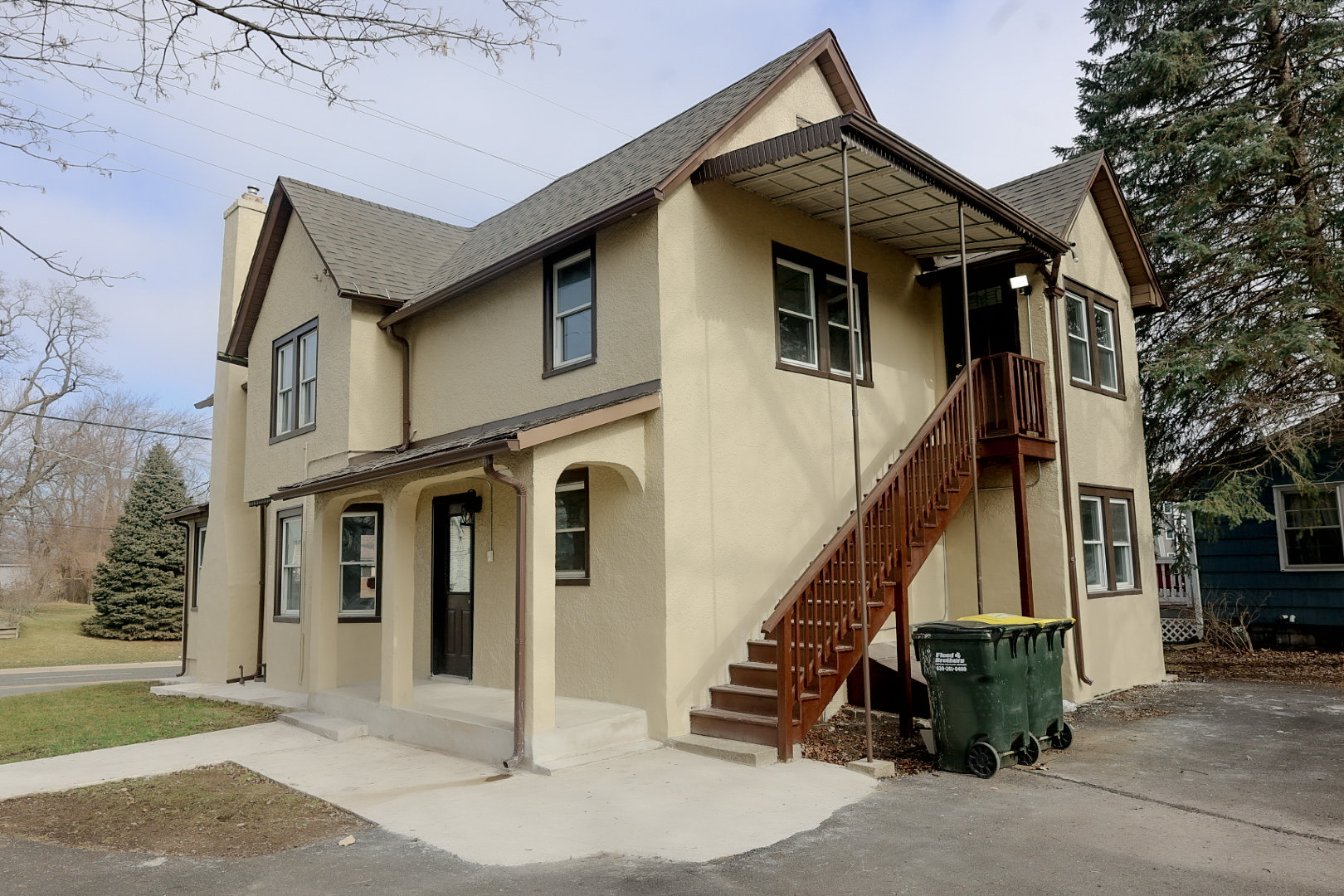 303 E Margaret Street