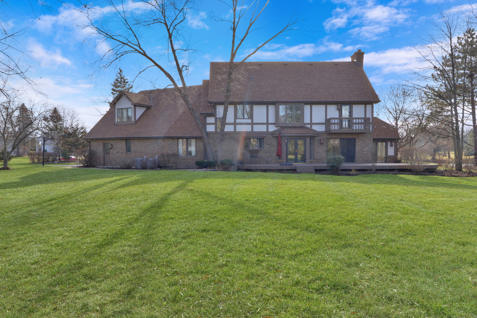 5660 River Park Drive