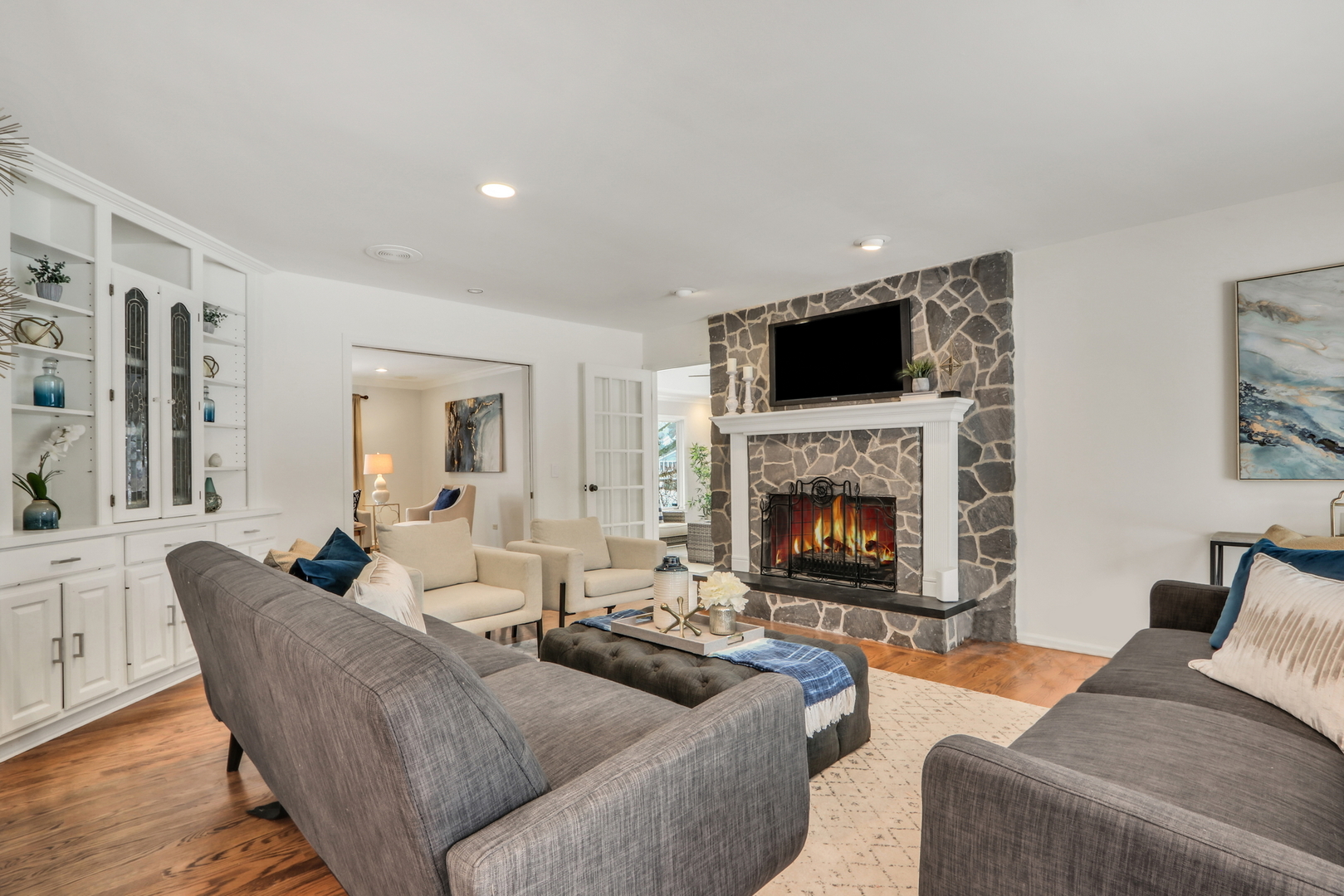 5660 River Park Drive